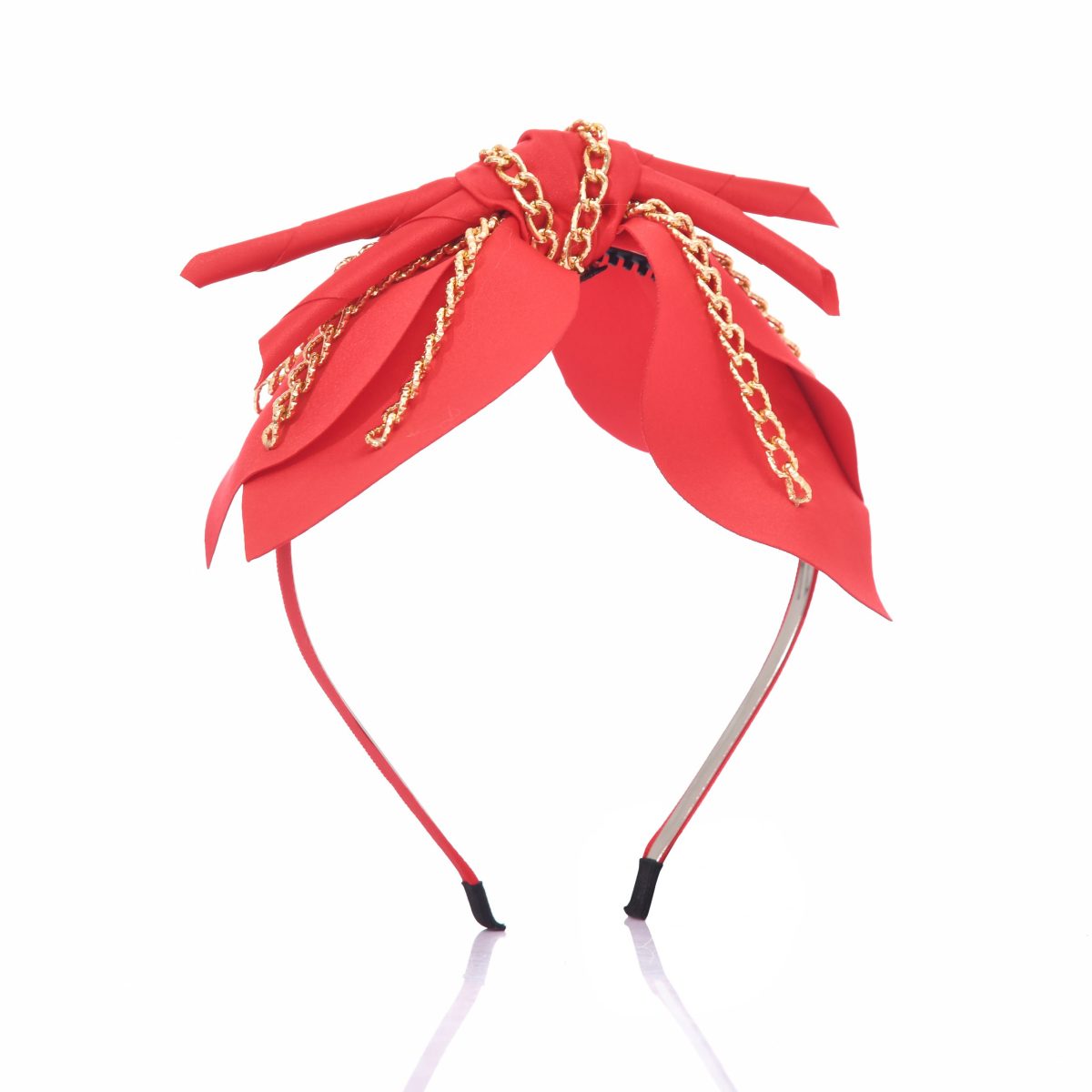 פפיון בשילוב שרשרת זהב