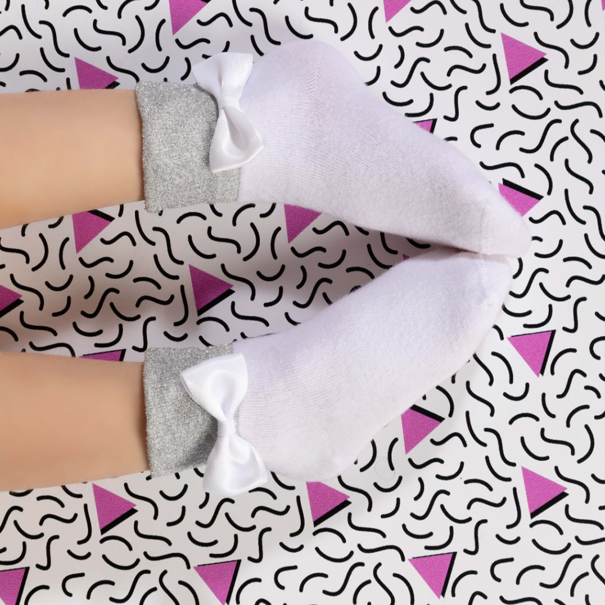 בייבי לורקס עם פפיון