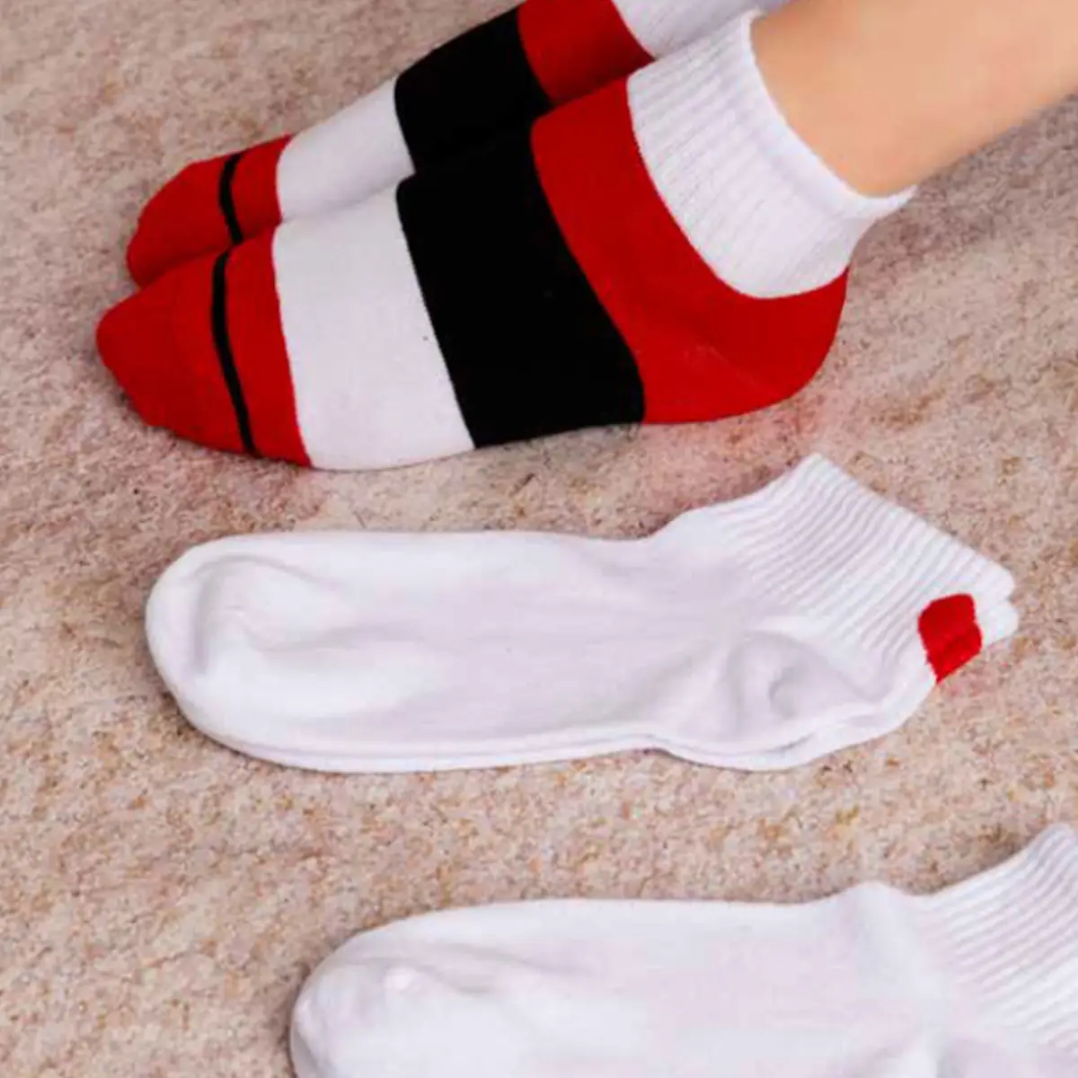 שלישיית קרסוליות מגוונת